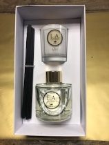 Gris Reed & Candle Gift Set